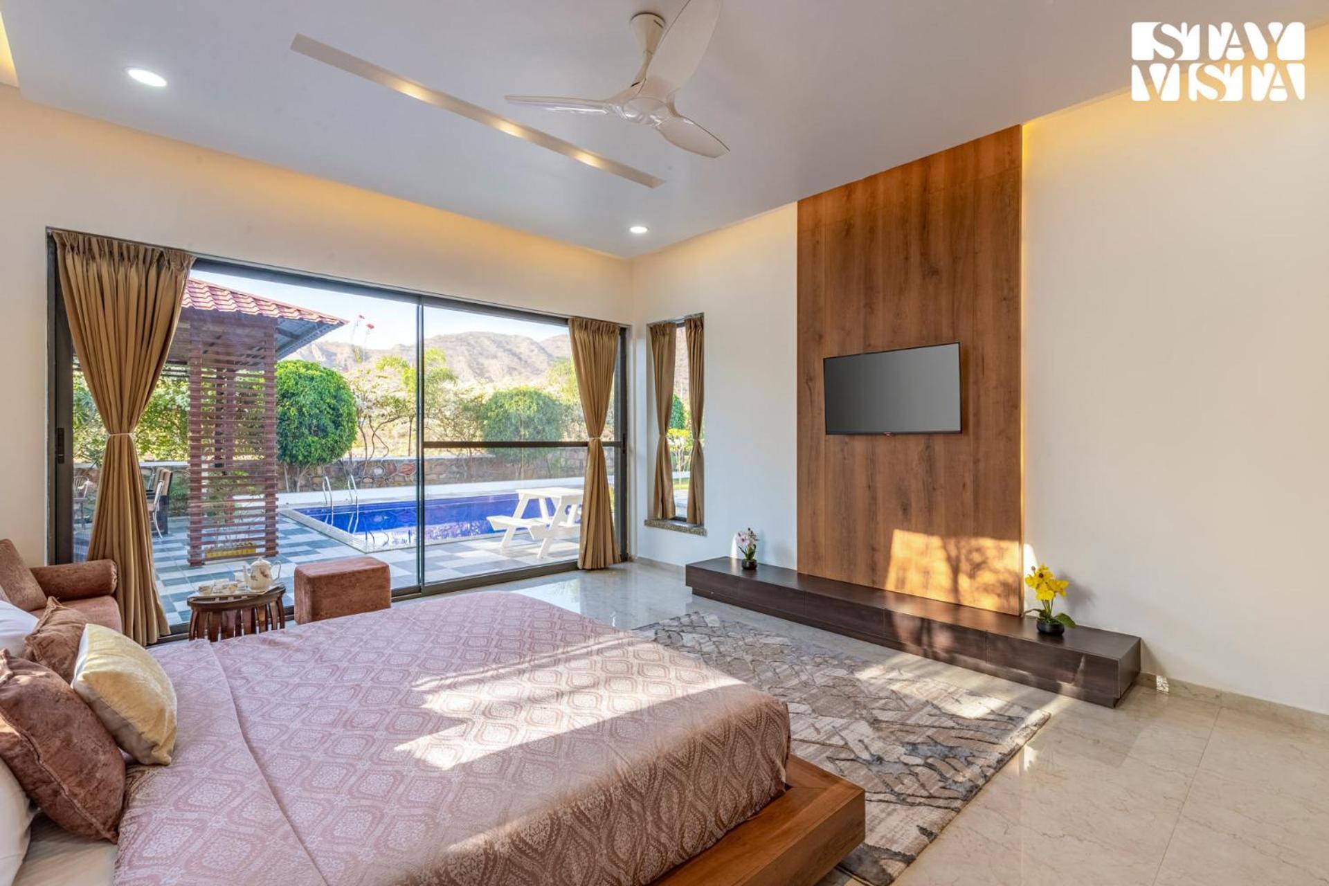 Stayvista'S Bella Dream - Mountain-View With Outdoor Pool, Lawn Featuring A Gazebo & Indoor Games Udaipur Exterior photo