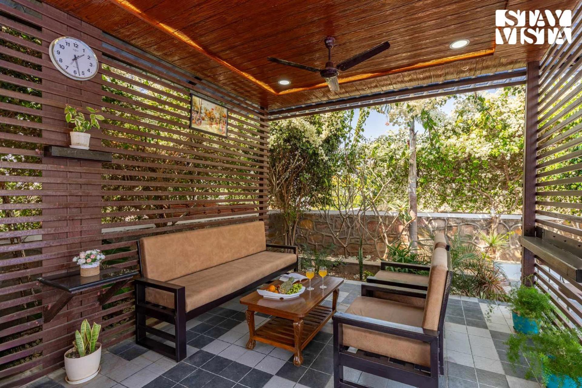 Stayvista'S Bella Dream - Mountain-View With Outdoor Pool, Lawn Featuring A Gazebo & Indoor Games Udaipur Exterior photo