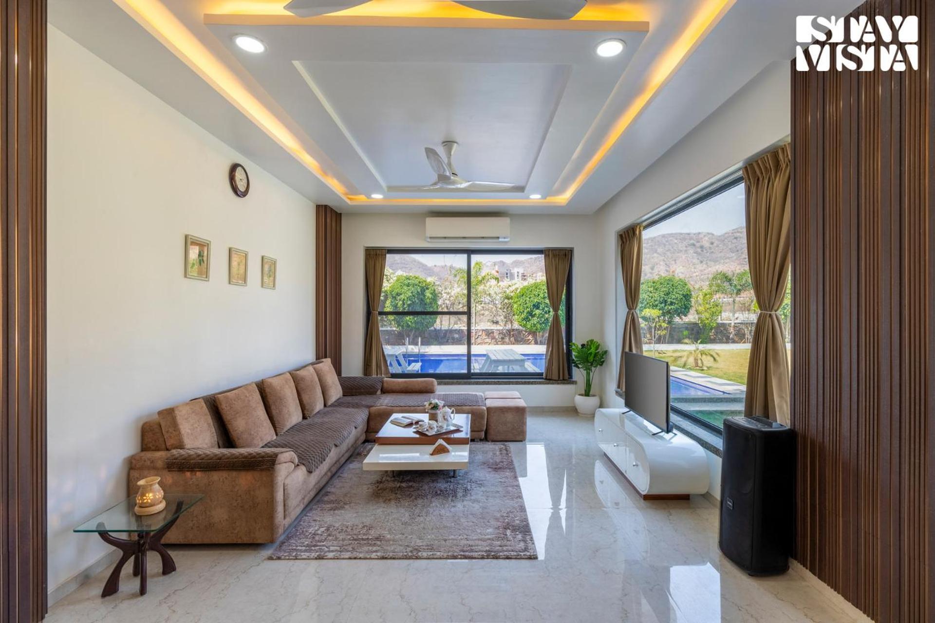 Stayvista'S Bella Dream - Mountain-View With Outdoor Pool, Lawn Featuring A Gazebo & Indoor Games Udaipur Exterior photo