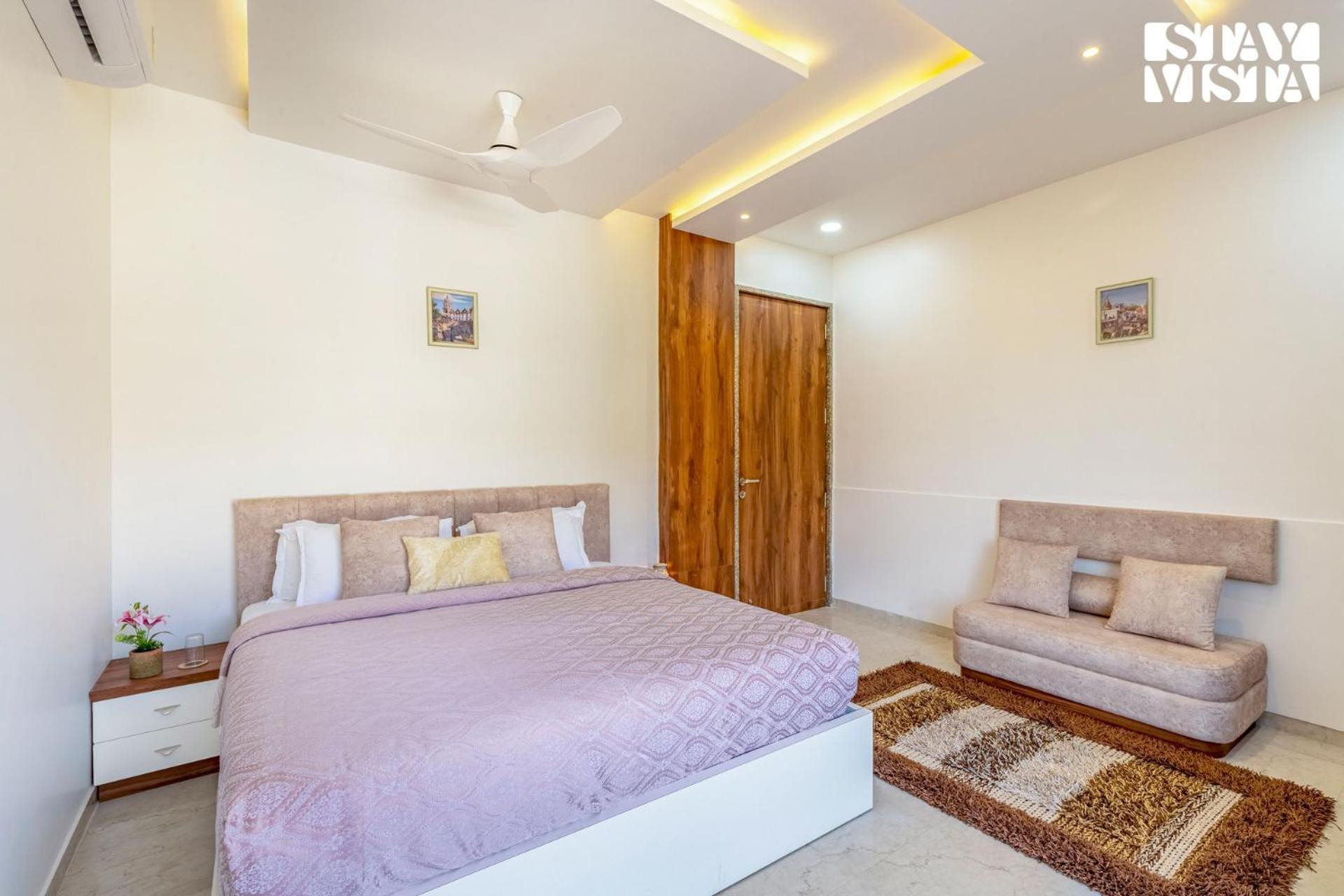 Stayvista'S Bella Dream - Mountain-View With Outdoor Pool, Lawn Featuring A Gazebo & Indoor Games Udaipur Exterior photo