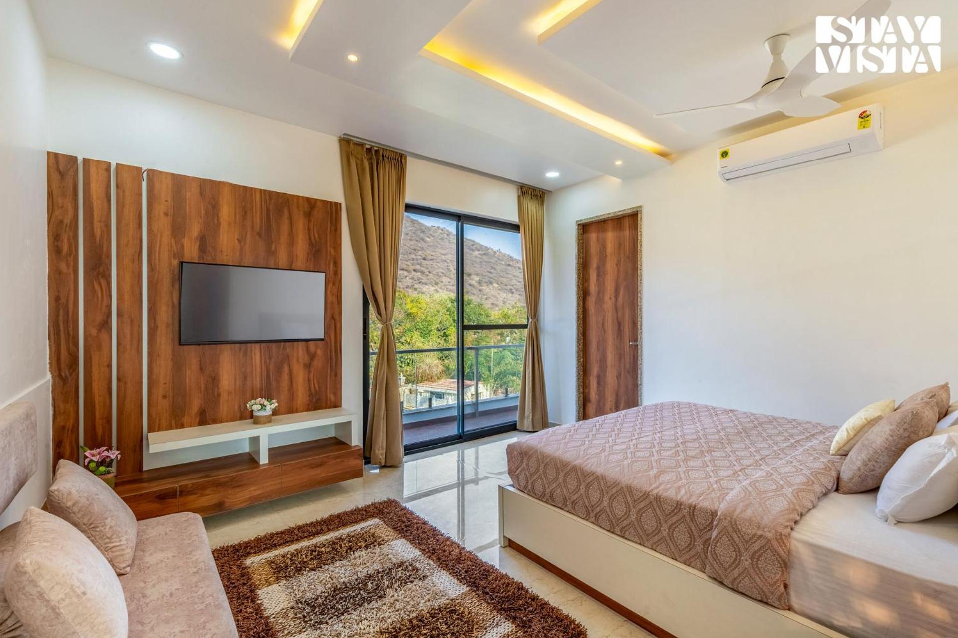 Stayvista'S Bella Dream - Mountain-View With Outdoor Pool, Lawn Featuring A Gazebo & Indoor Games Udaipur Exterior photo