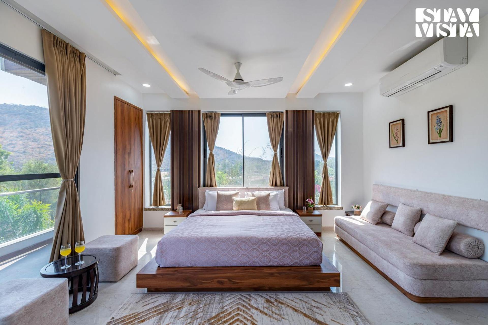 Stayvista'S Bella Dream - Mountain-View With Outdoor Pool, Lawn Featuring A Gazebo & Indoor Games Udaipur Exterior photo